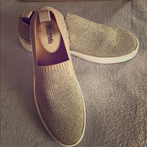 Michael Kors Skyler Silver/Gold  Sz 10